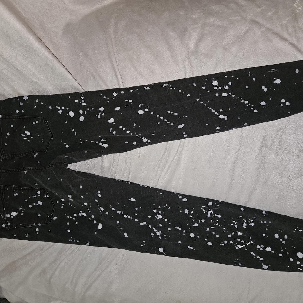 Jeans - Picture 2 of 4